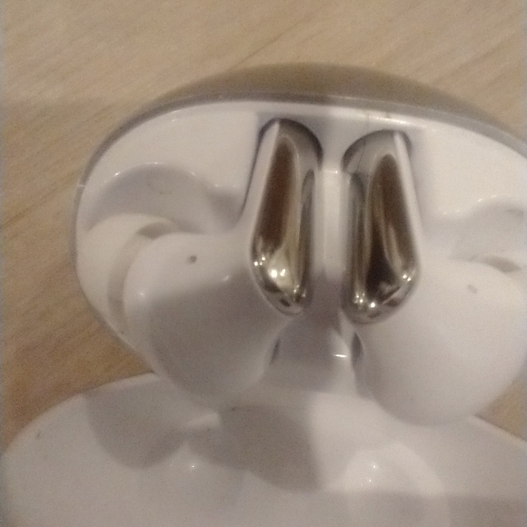 Monster N-Lite 203 Airlines wireless earbuds - Picture 5 of 6